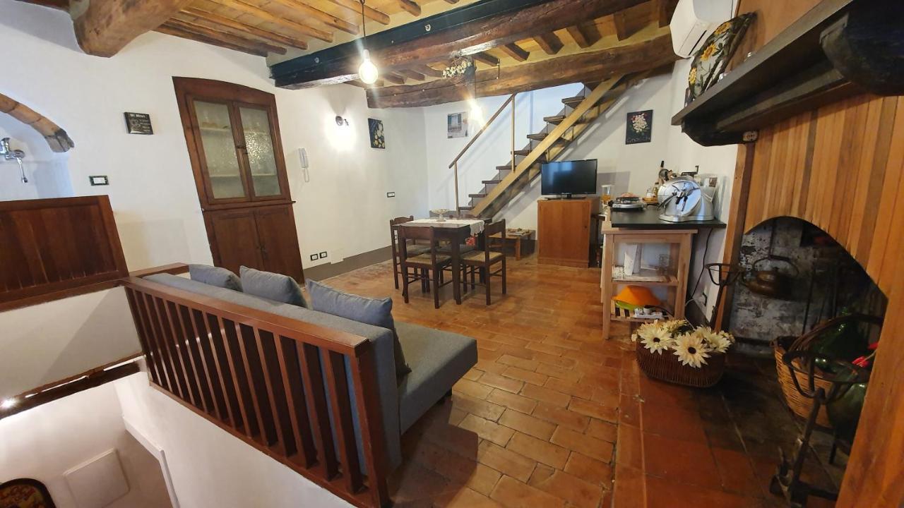 Le Casette Di Civitella- La Casa Di Rolando E Gina Apartman Civitella Del Lago Kültér fotó