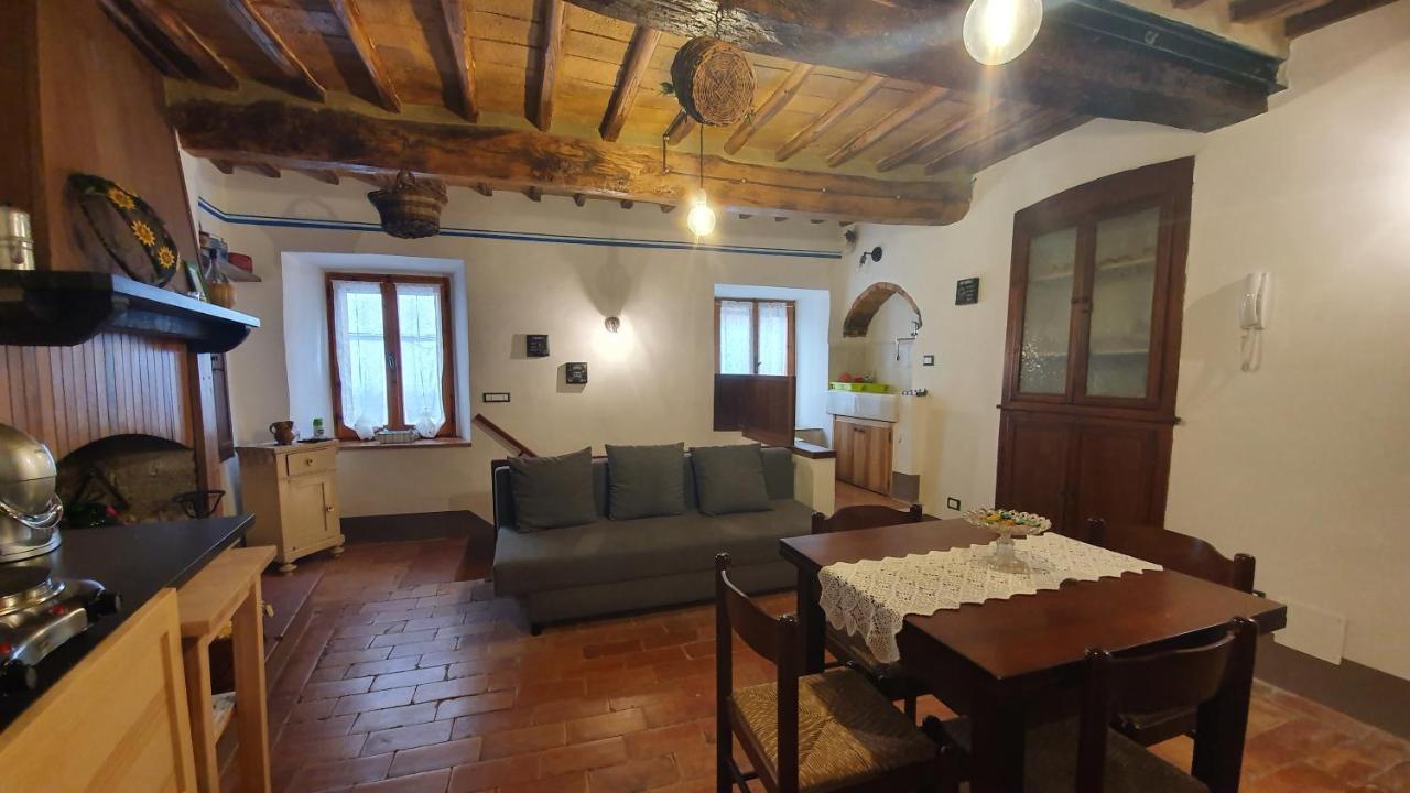 Le Casette Di Civitella- La Casa Di Rolando E Gina Apartman Civitella Del Lago Kültér fotó